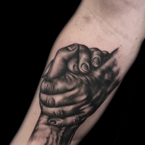hands-black-grey-realistic-chris-Strach-inkden-tattoo-Blackpool