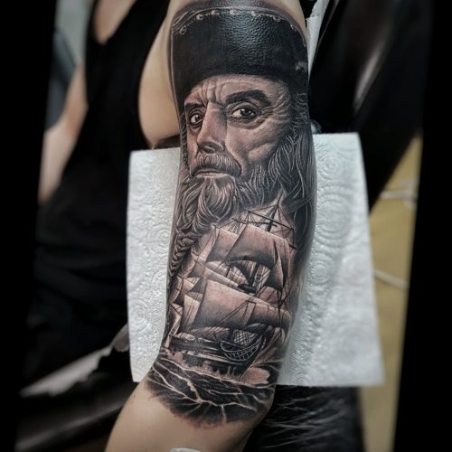 portrait-tattoo-of-Blackbeard-by-Pedro-VanDiesel-Tattoo_Inkden-Tattoo-Studio_Blackpool