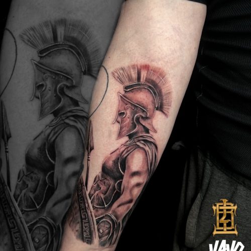 roman-spartan-warrior-black-and-grey-soft-shading-lower-arm